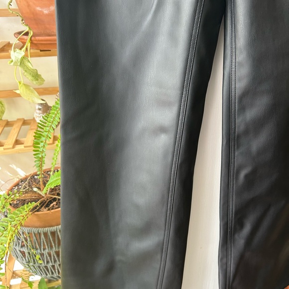 Black faux leather Zara size 36 pant ‘90s - Picture 7 of 8